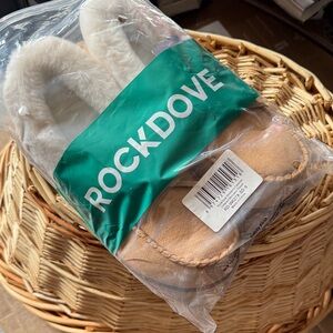RockDove Women's Tan Slippers